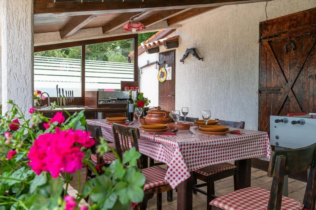 Piccola Casa - A Little Paradise Krsan Exterior photo