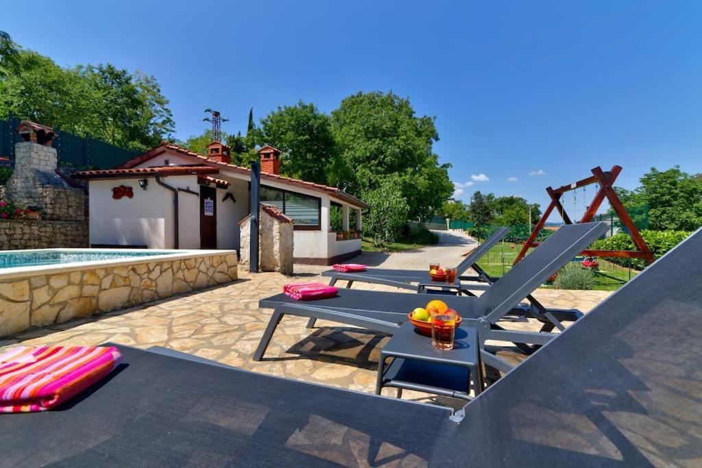 Piccola Casa - A Little Paradise Krsan Exterior photo