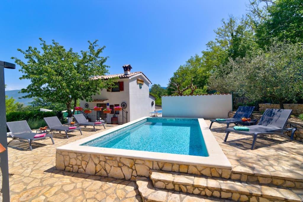 Piccola Casa - A Little Paradise Krsan Exterior photo